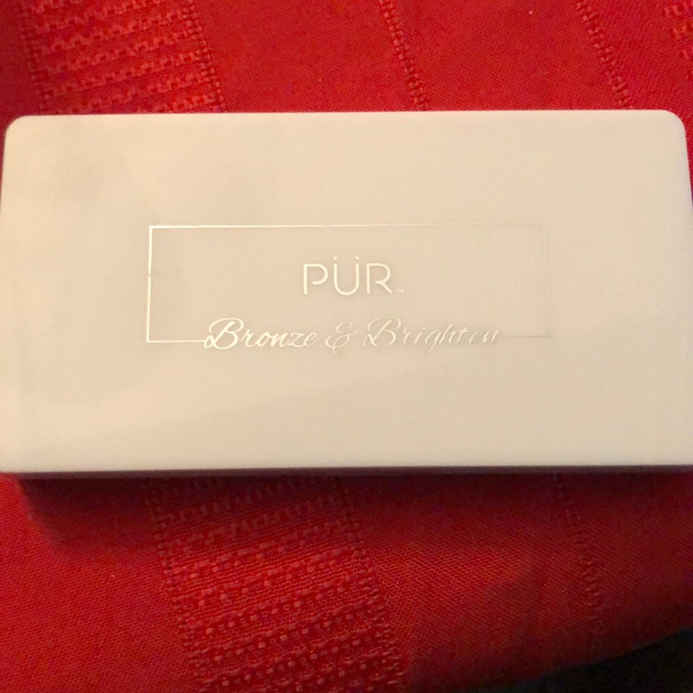 Bronzer and brighten cheek pallet